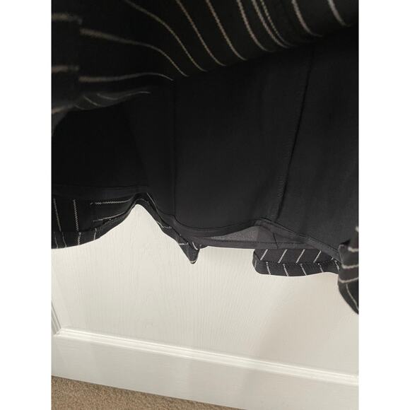 Line & Dot Revolve Pinstripe Dress Pleated Black Size Small New - Picture 5 of 9